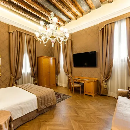 Palazzo Dei Mori Венеция