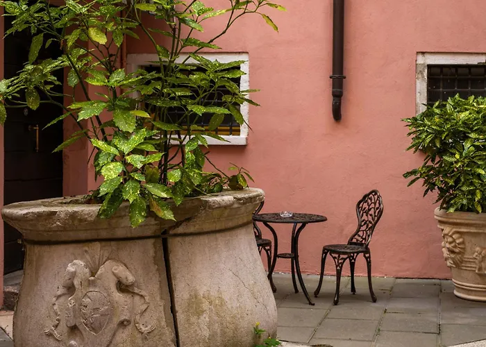 Palazzo Dei Mori Hotel